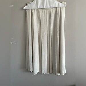 Cream coloured highland queen vintage skirt
